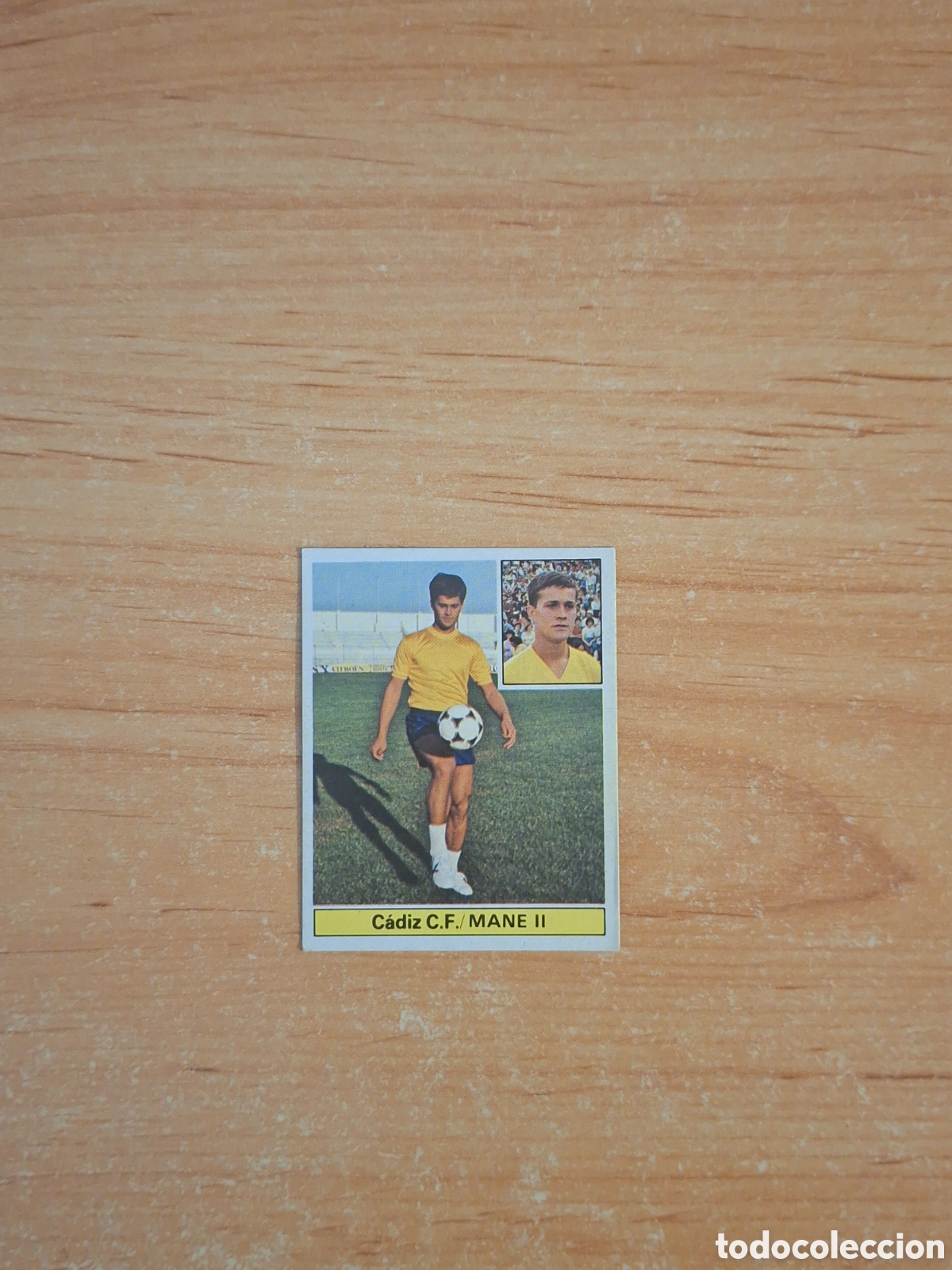Fu&szlig;ball-Sticker: Este 81 82 mane ll cadiz coloca despegado ver fotos