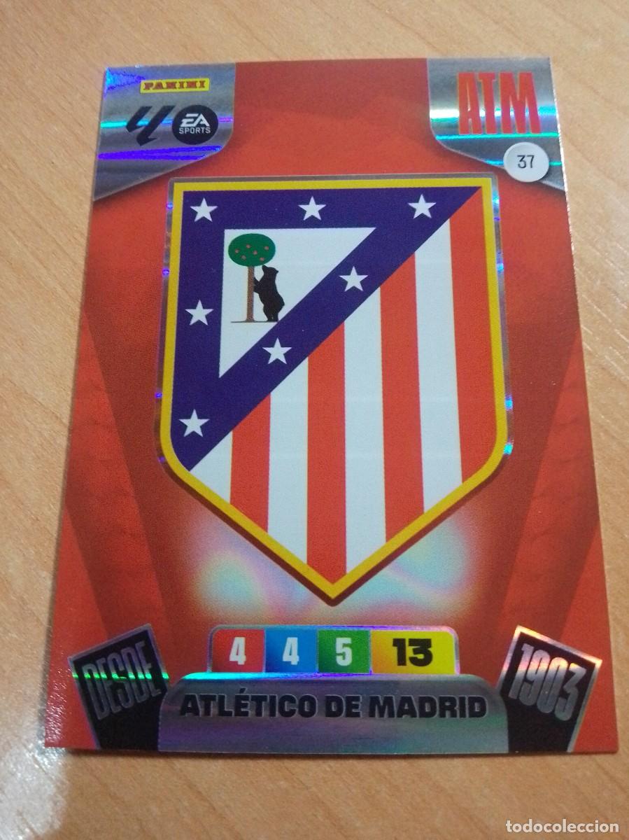 Cromos de F&uacute;tbol: 37 ESCUDO DEL ATL&Eacute;TICO DE MADRID 25 26 ADRENALYN XL 2025 2026