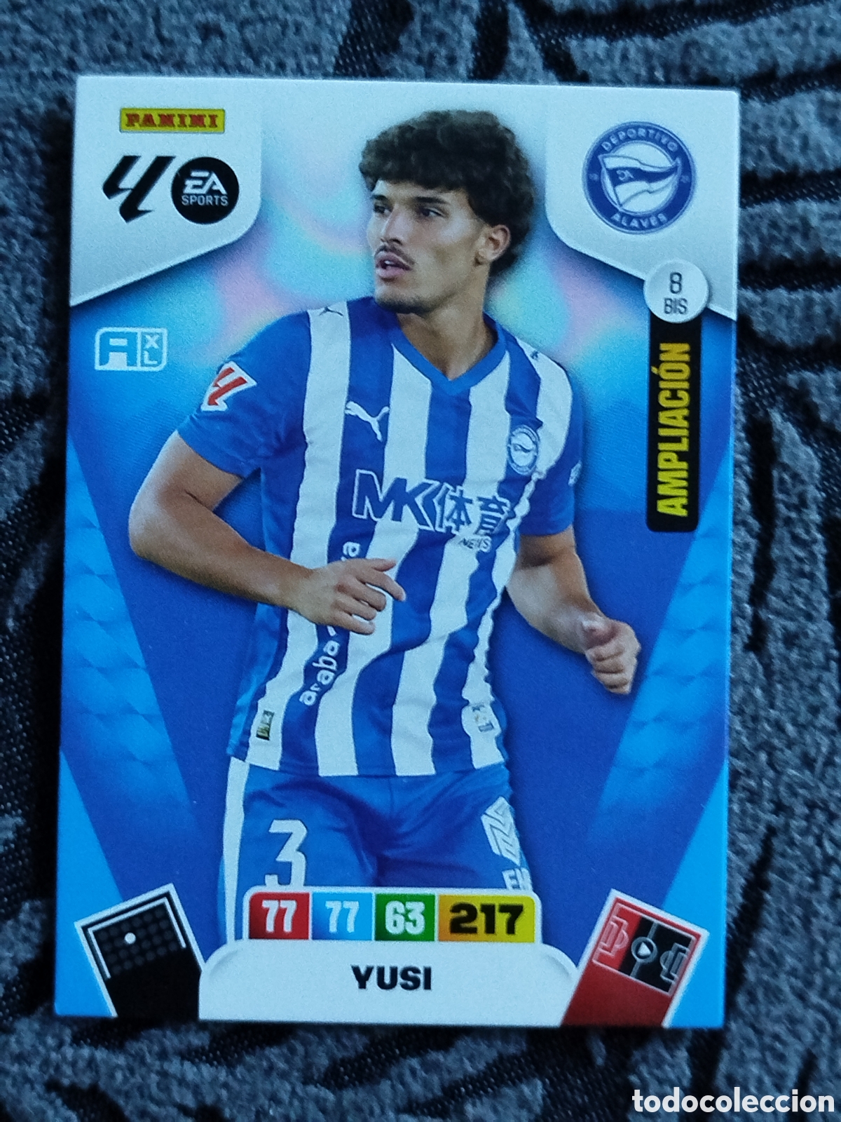 Cromos de F&uacute;tbol: ADRENALYN XL 2025 2026 25 26 PANINI YUSI ALAV&Eacute;S 8 BIS AMPLIACI&Oacute;N MOMENTUM CROMO CARD