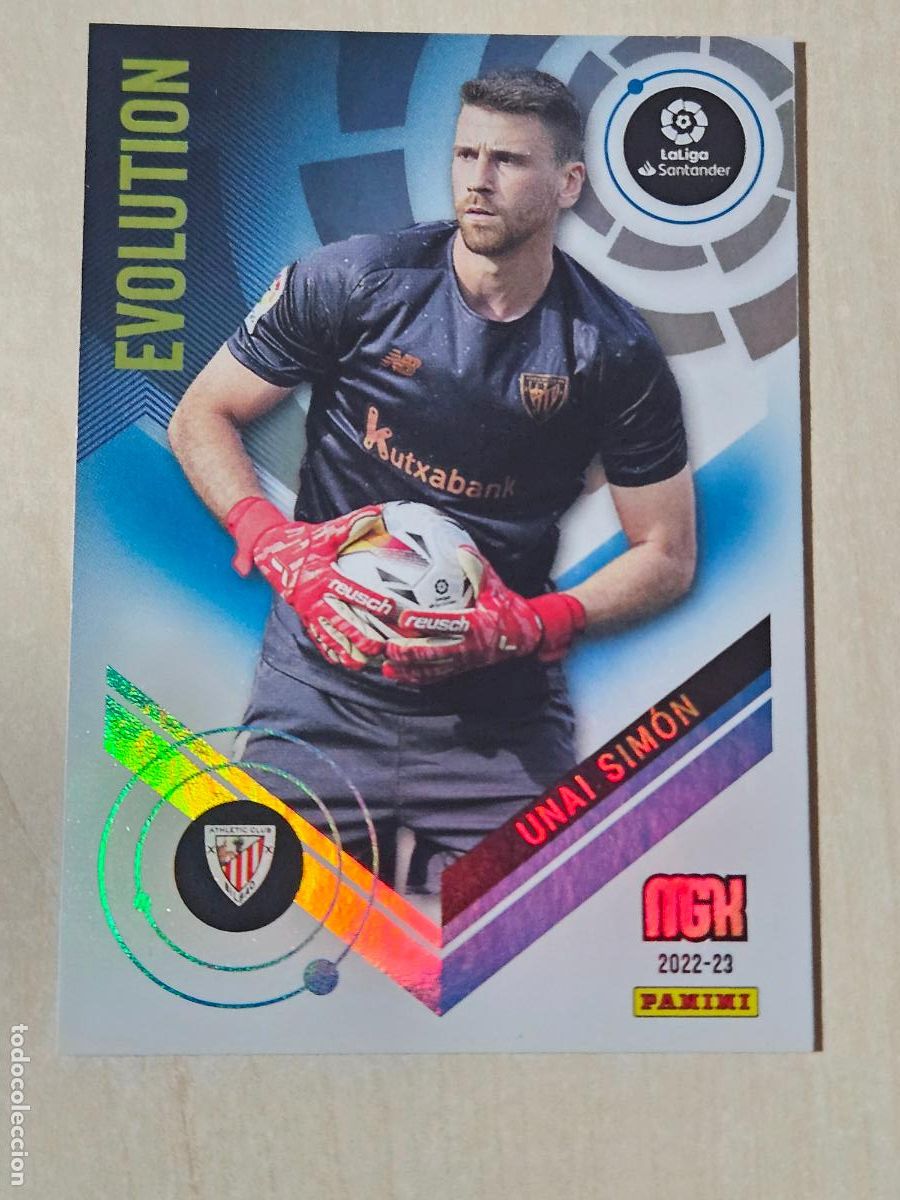 Cartes &agrave; collectionner de Football: CROMO N&ordm; 402 UNAI SIMON - MEGACRACKS 2022 23 - EVOLUTION
