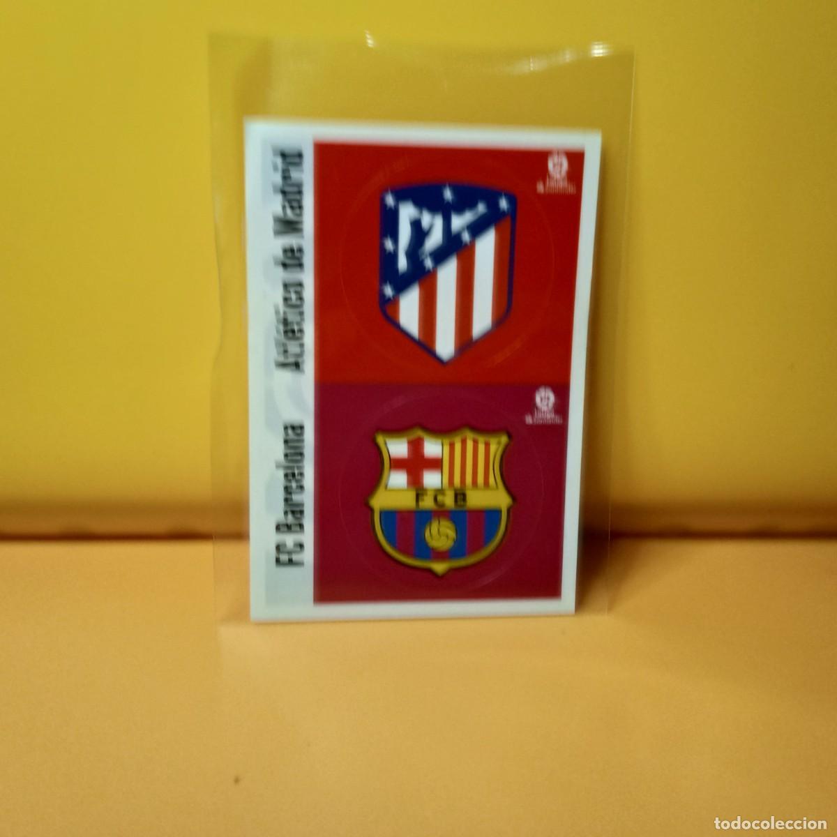 Cromos de F&uacute;tbol: EDICIONES ESTE 2020 2021 20 21 ESCUDOS F.C BARCELONA - ATL&Eacute;TICO DE MADRID