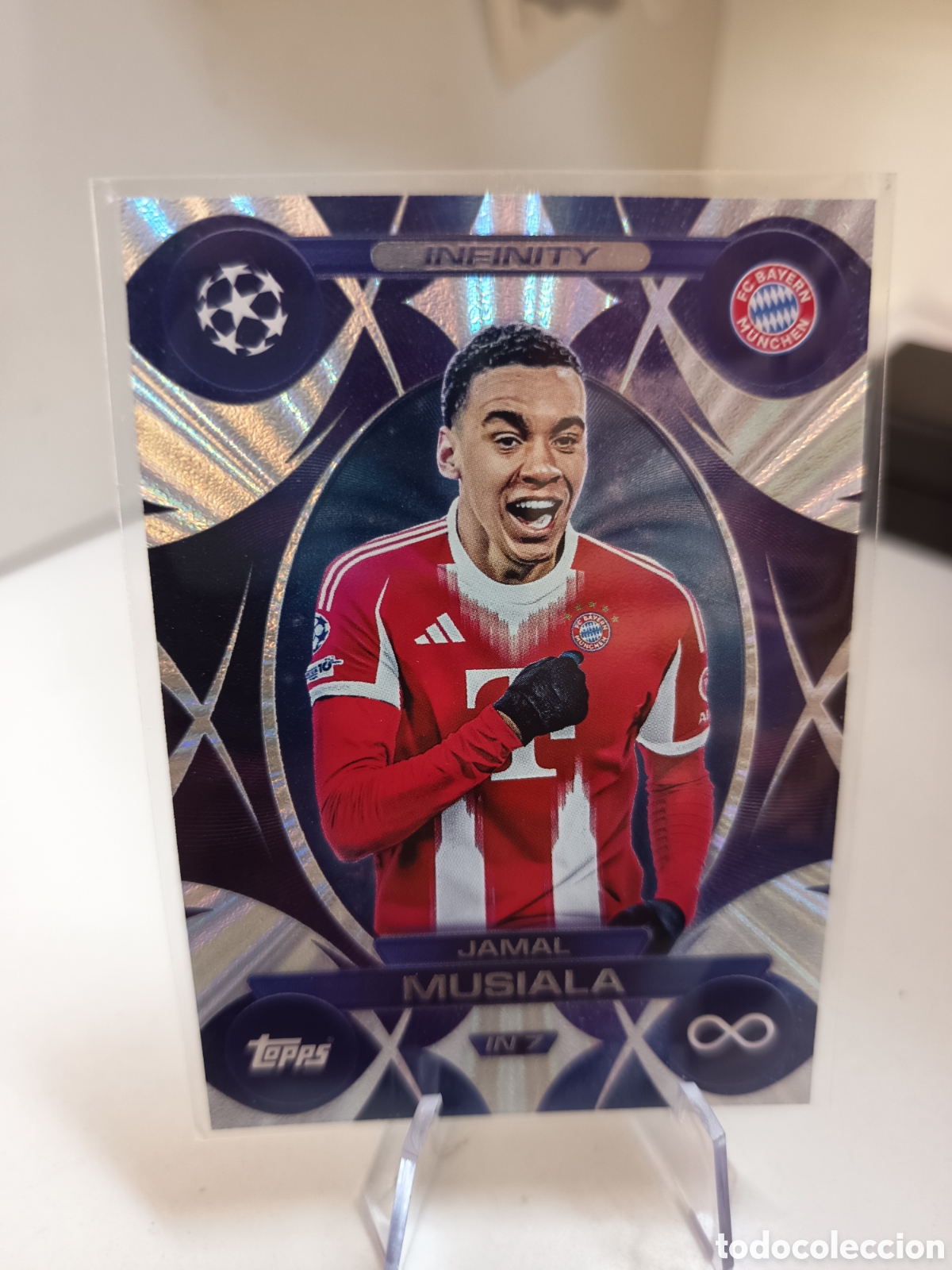 Cromos de F&uacute;tbol: INFINITY IN7 JAMAL MUSIALA MATCH ATTAX 2025 2026