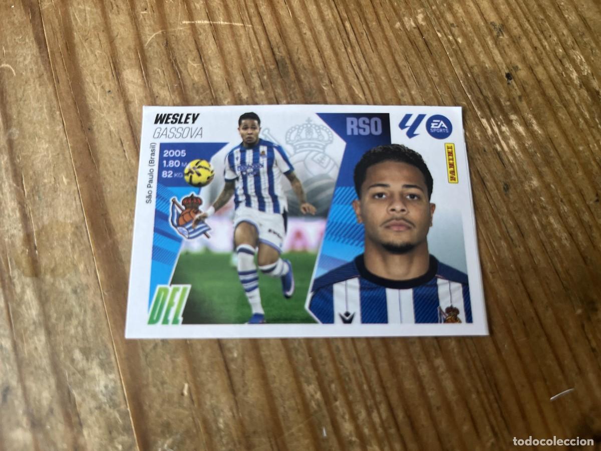 Cromos de F&uacute;tbol: R31885 CROMO SIN PEGAR NUNCA PEGADO MERCADO DE INVIERNO 2025 2026 # 32 WESLEY GASSOVA REAL SOCIEDAD