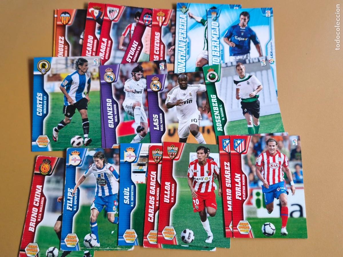Cromos de F&uacute;tbol: megacracks 2010 11 contiene 19 cromos