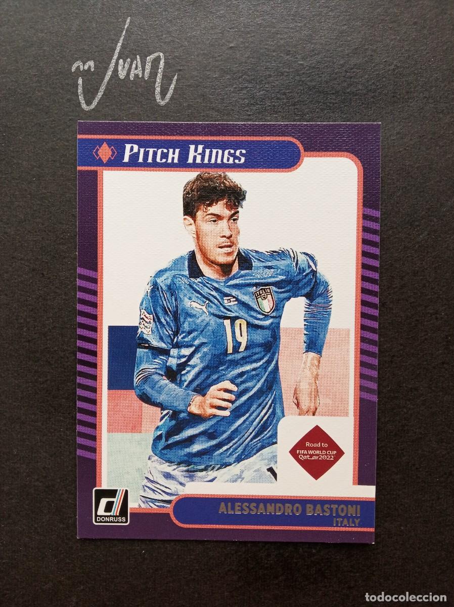 Figurine di Calcio: N&ordm; 2 PITCH KINGS BASTONI ITALIA BARCELONA 2026 ⚽ PANINI &reg; DONRUSS ROAD TO FIFA WORLD CUP QATAR 2022