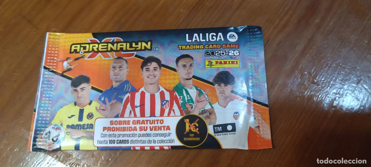 Cromos de F&uacute;tbol: Sobre gratuito sin abrir de Adrenalyn 25-26