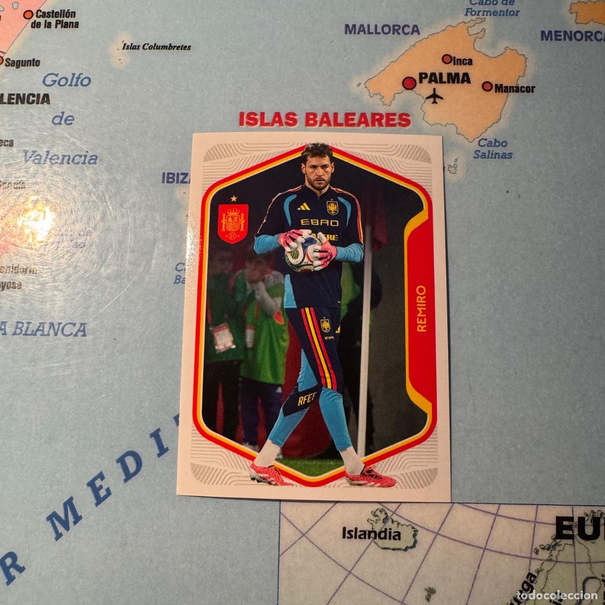 Cromos de F&uacute;tbol: Remiro n&uacute;mero 12 la selecci&oacute;n espa&ntilde;ola &ldquo;Espa&ntilde;a 2026&rdquo; del Carrefour 2026
