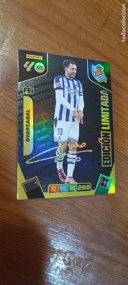 Cromos de F&uacute;tbol: OYARZABAL REAL SOCIEDAD FIRMADA EDICION LIMITADA ADRENALYN XL 25 26 2025 2026 LIGA PANINI FUTBOL