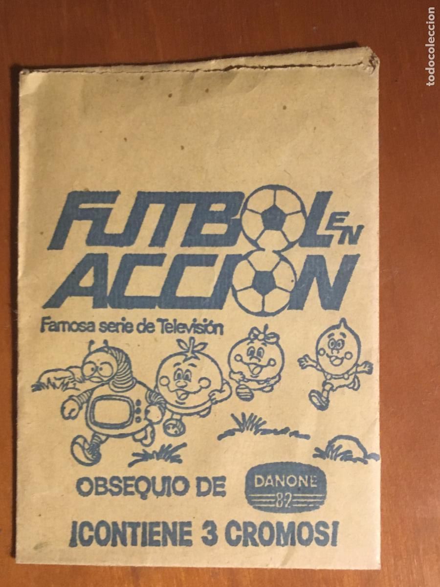 Cromos de F&uacute;tbol: futbol en accion danone sobre de cromos sin abrir cerrado