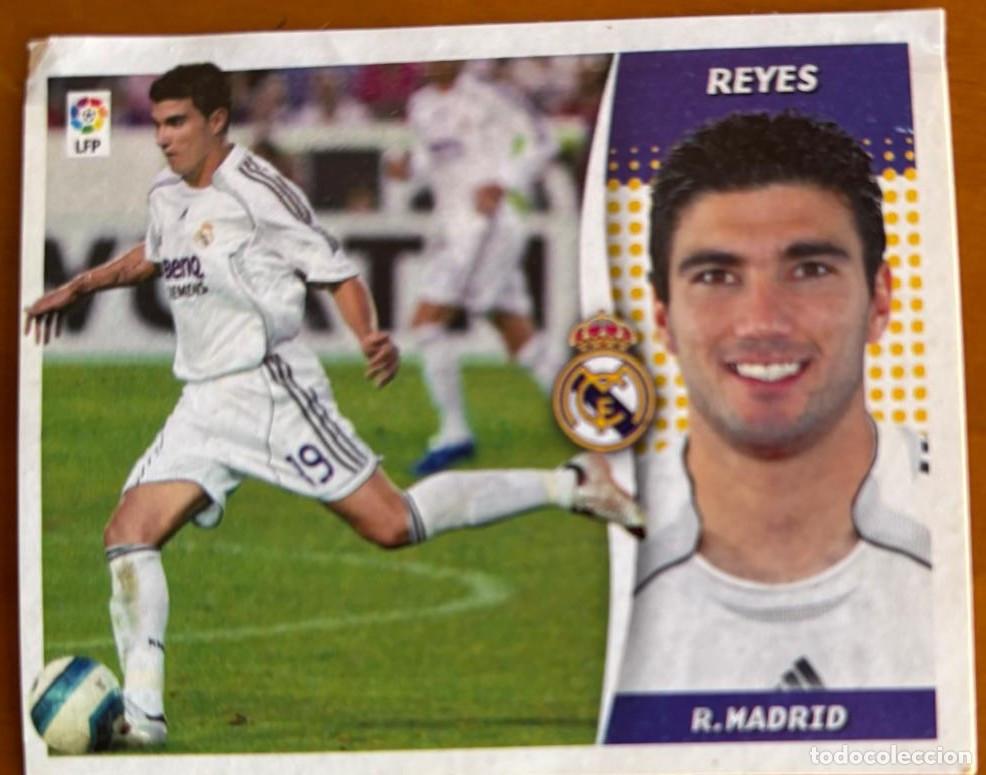 Cromos de F&uacute;tbol: EDICIONES ESTE 2006-2007 06 07 REYES (REAL MADRID) COLOCA VENTANILLA LEER