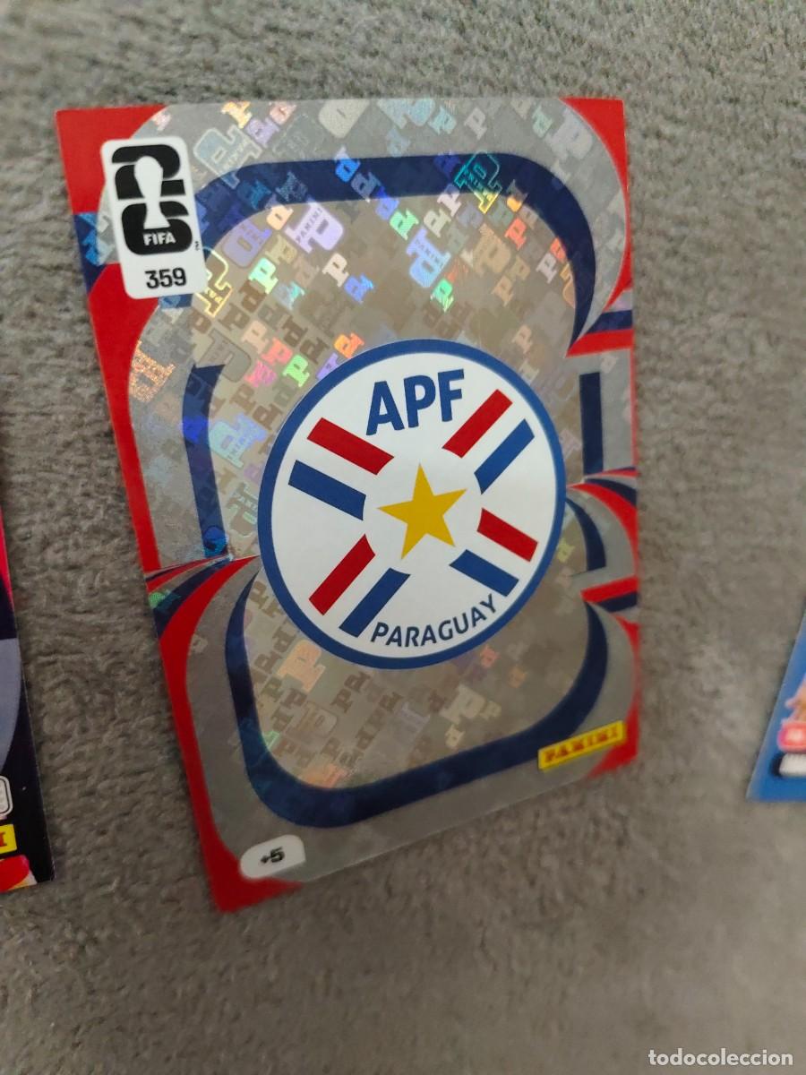 Cromos de F&uacute;tbol: 359 WORLD CUP 2026 TEAM CREST PARAGUAY ESCUDO ADRENALYN MUNDIAL PANINI 26