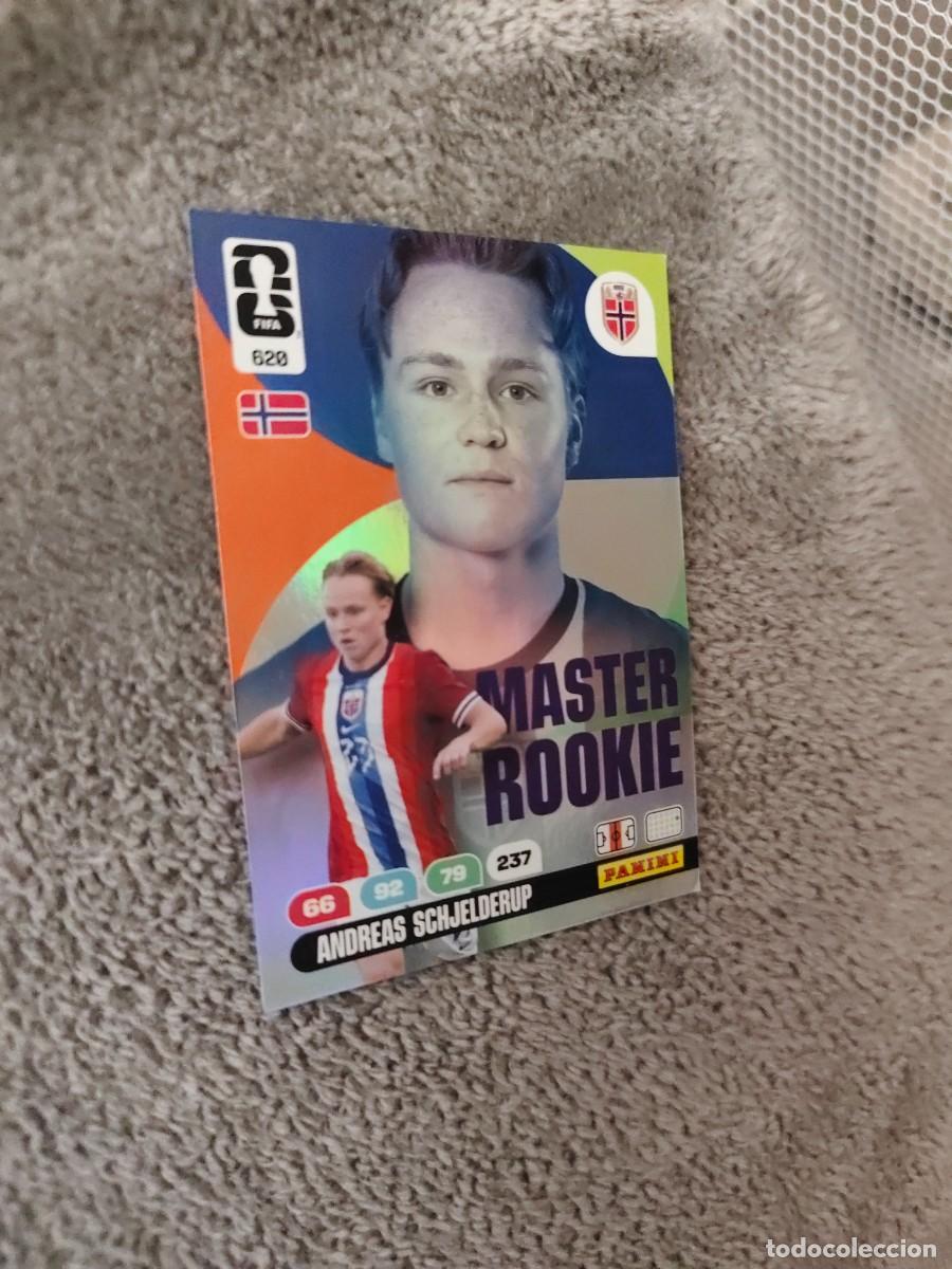 Cromos de F&uacute;tbol: 620 WORLD CUP 2026 ANDREAS SCHJELDERUP NORUEGA MASTER ROOKIE ADRENALYN MUNDIAL PANINI 26