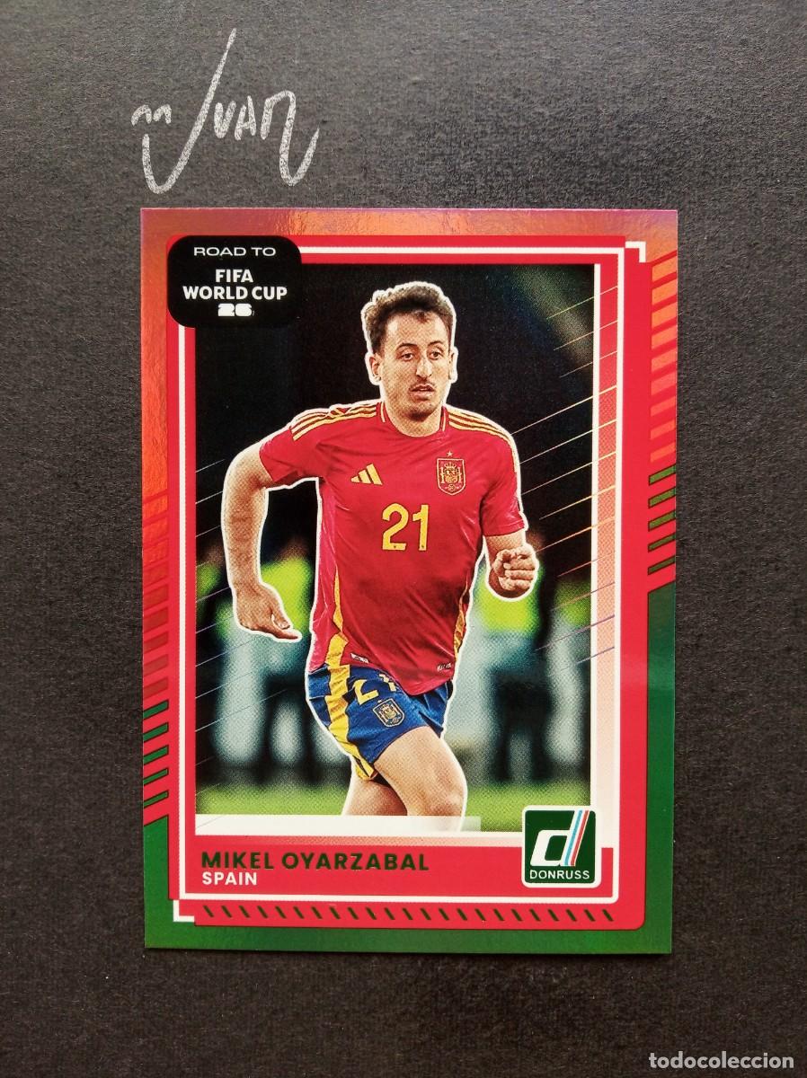Fu&szlig;ball-Sticker: 15 PARALELA RED GREEN OYARZABAL ESPA&Ntilde;A REAL SOCIEDAD⚽ PANINI&reg; DONRUSS ROAD FIFA WORLD CUP 2026 25 26