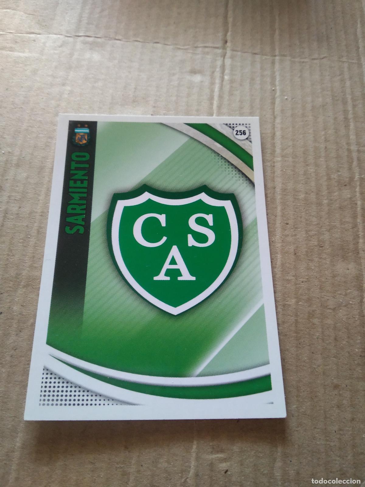 Football Stickers: 256 ESCUDO SARMIENTO CROMO FUTBOL ARGENTINO PANINI LIGA ARGENTINA 2017 ADRENALYN