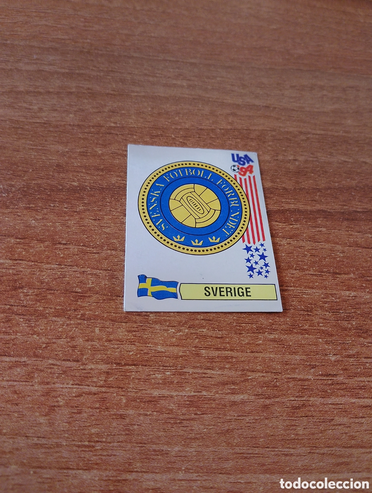 Cromos de f&uacute;tbol: N&deg;153 Escudo Sverige (Suecia) Mundial USA 94 PANINI 1994. Nunca pegado, sin pegar