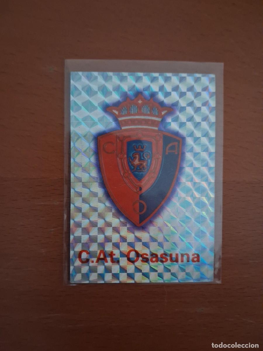 Football Stickers: Fichas de la Liga de Mundicromo 2001 2002 01 02 CA Osasuna 295 Escudo