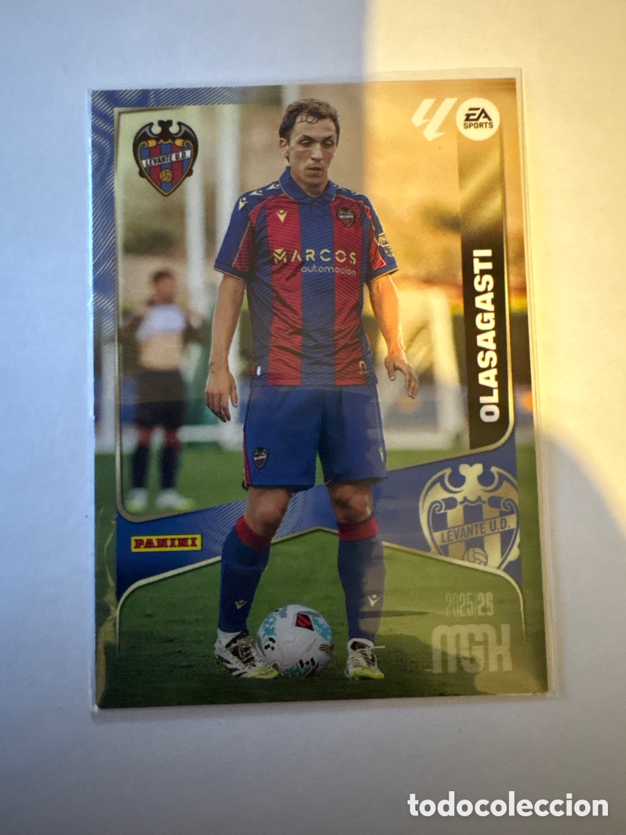 Football Stickers: MEGACRACKS 25-26/ LEVANTE / OLASAGASTI