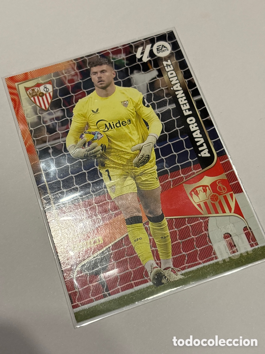 Figurine di Calcio: MEGACRACKS 25-26/ SEVILLA / A FERN&Aacute;NDEZ 327