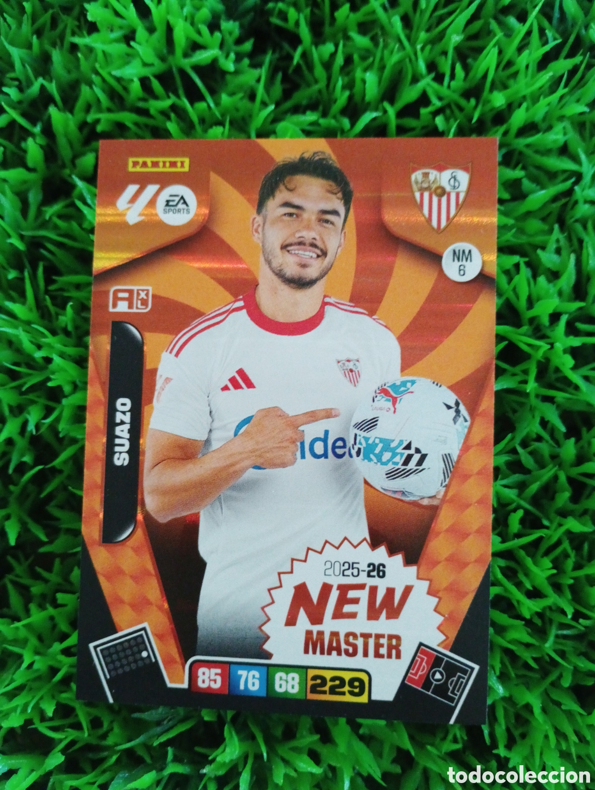 Fu&szlig;ball-Sticker: Suazo Sevilla NEW MASTER Adrenalyn 25-26 # NM 6