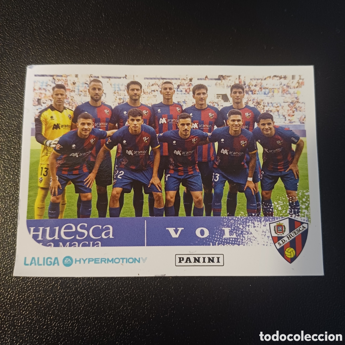 Cromos de Futebol: #231 EQUIPO SD HUESCA PANINI LALIGA HYPERMOTION 2025-26