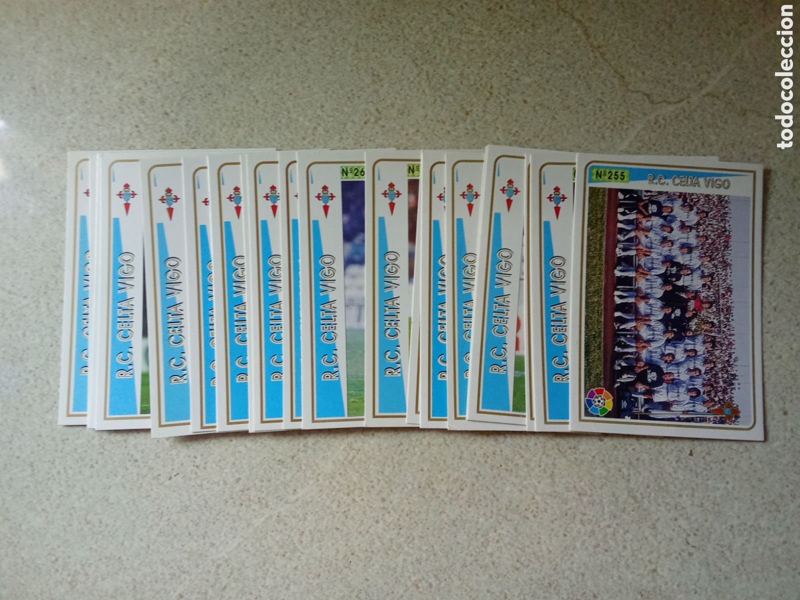 Cromos de F&uacute;tbol: 21 CROMOS DIFERENTES CELTA MUNDICROMO 94 95 PLANTILLA COMPLETA