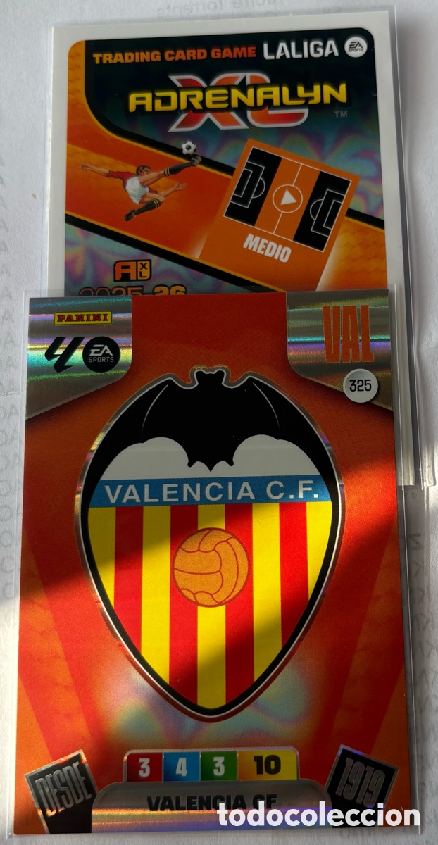 Football Stickers: ADRENALYN 25-26 VALENCIA 325