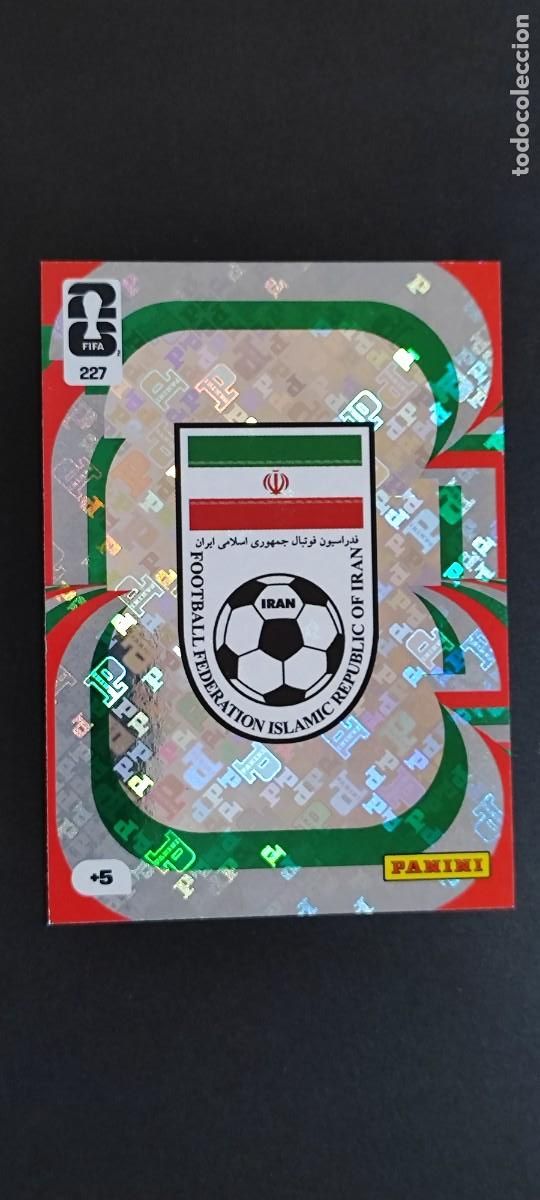 Cromos de F&uacute;tbol: ADRENALYN XL FIFA WORLD CUP 2026 CARD ESCUDO IRAN # 227 PANINI