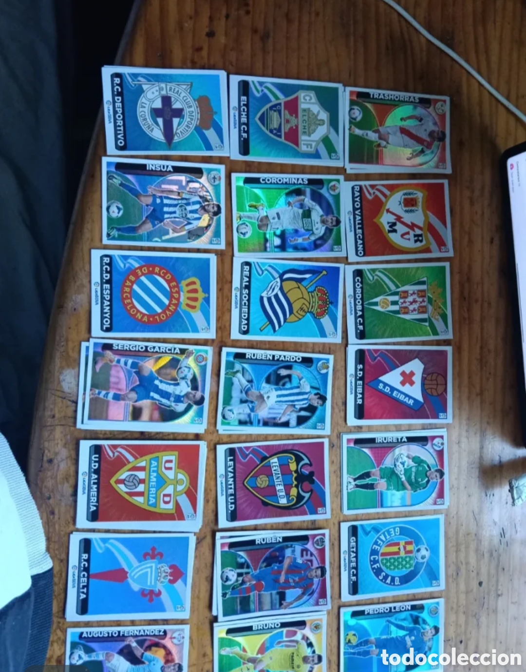 Cromos de Futebol: Lote 34 Cromos Brillantes Jugadores y escudos LaLiga 2014-15 Este Panini
