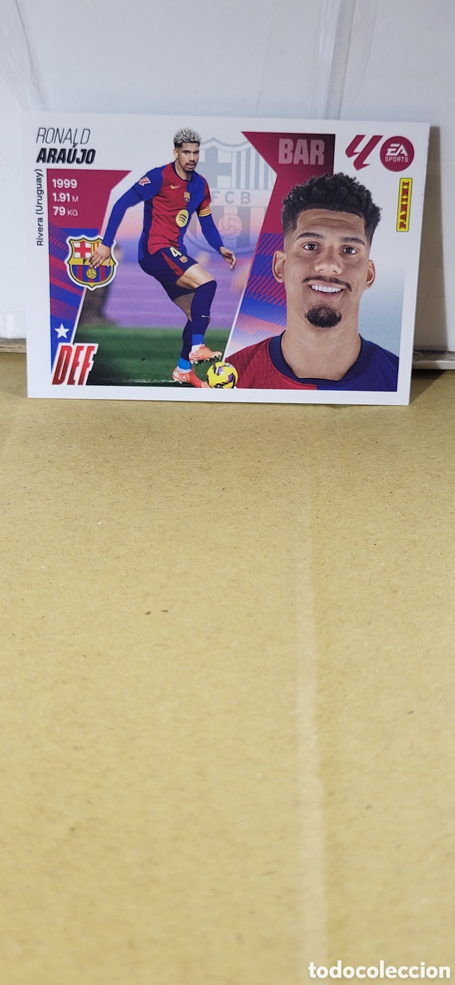 Cromos de Futebol: ARAUJO FC BARCELONA BAR&Ccedil;A N&ordm; 8 A LIGA ESTE 25 26 2025 2026 PANINI