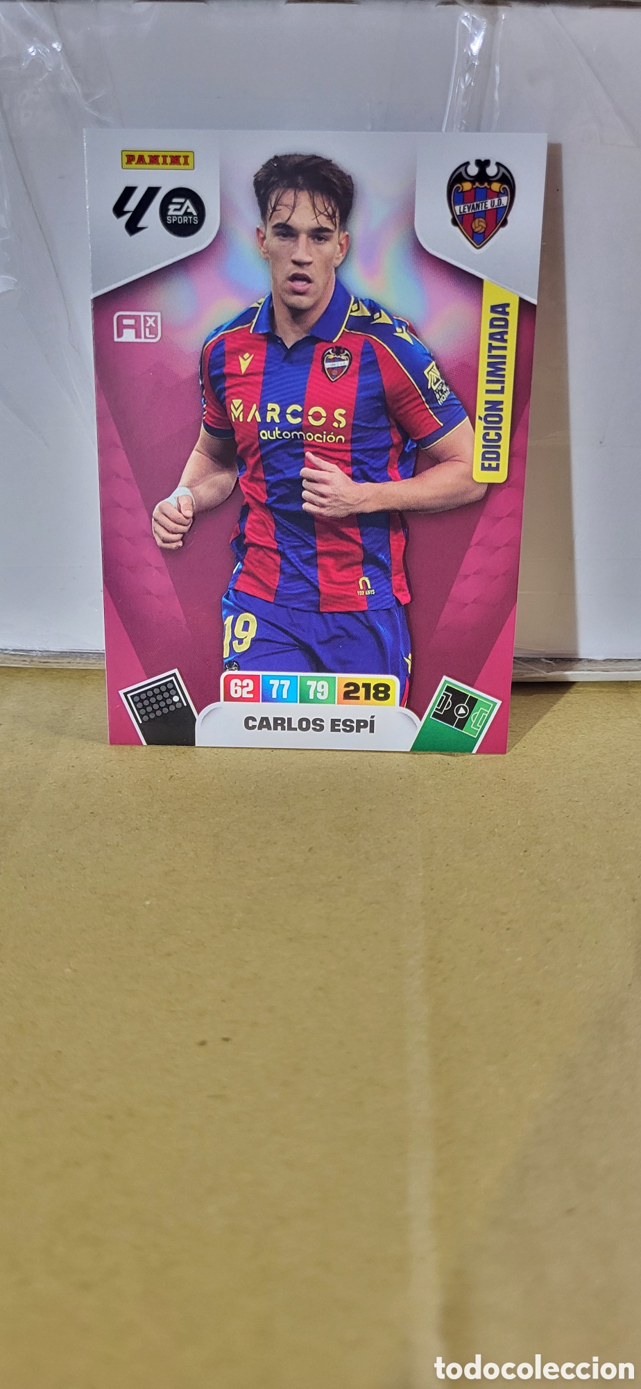 Cartes &agrave; collectionner de Football: CARLOS ESPI LEVANTE EDICION LIMITADA ADRENALYN LIGA 25 26 2025 2026 PANINI