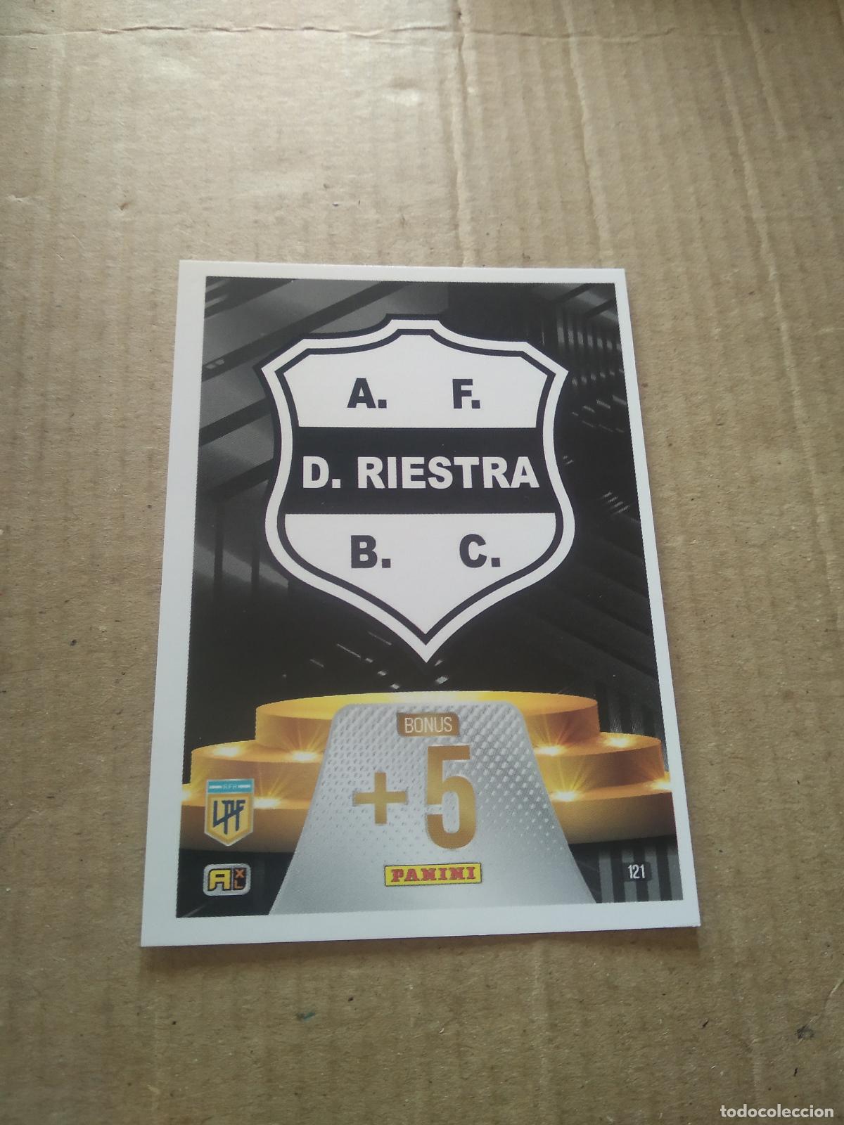 Cromos de F&uacute;tbol: 121 ESCUDO DEPORTIVO RIESTRA CROMO FUTBOL ARGENTINO PANINI LIGA ARGENTINA 2024 ADRENALYN