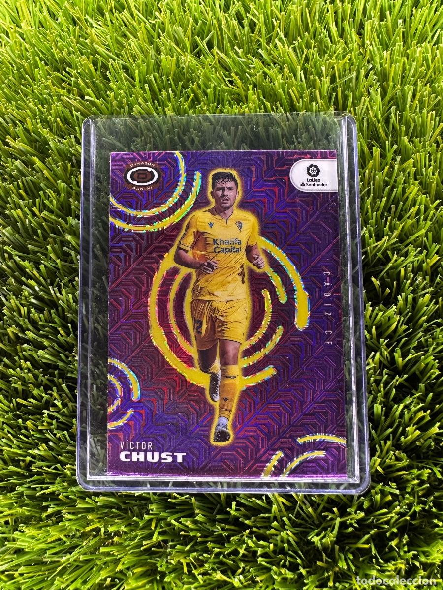 Cromos de F&uacute;tbol: N&ordm; 263 V&iacute;ctor Chust Dynagon Purple Mojo C&aacute;diz CF Panini Chronicles La Liga 22 23