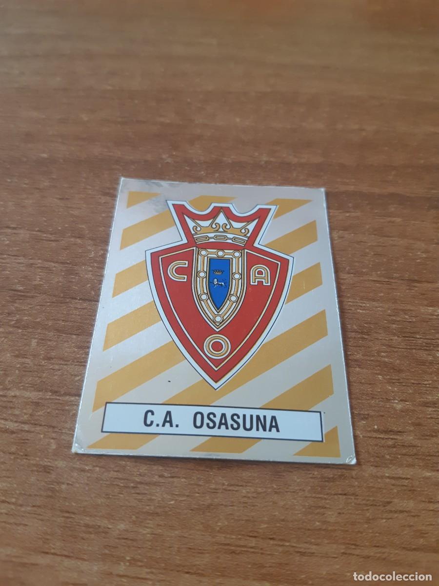 Cromos de F&uacute;tbol: N&deg;253 Escudo CA Osasuna Liga 87-88 F&Uacute;TBOL 88 PANINI. Nunca pegado, sin pegar