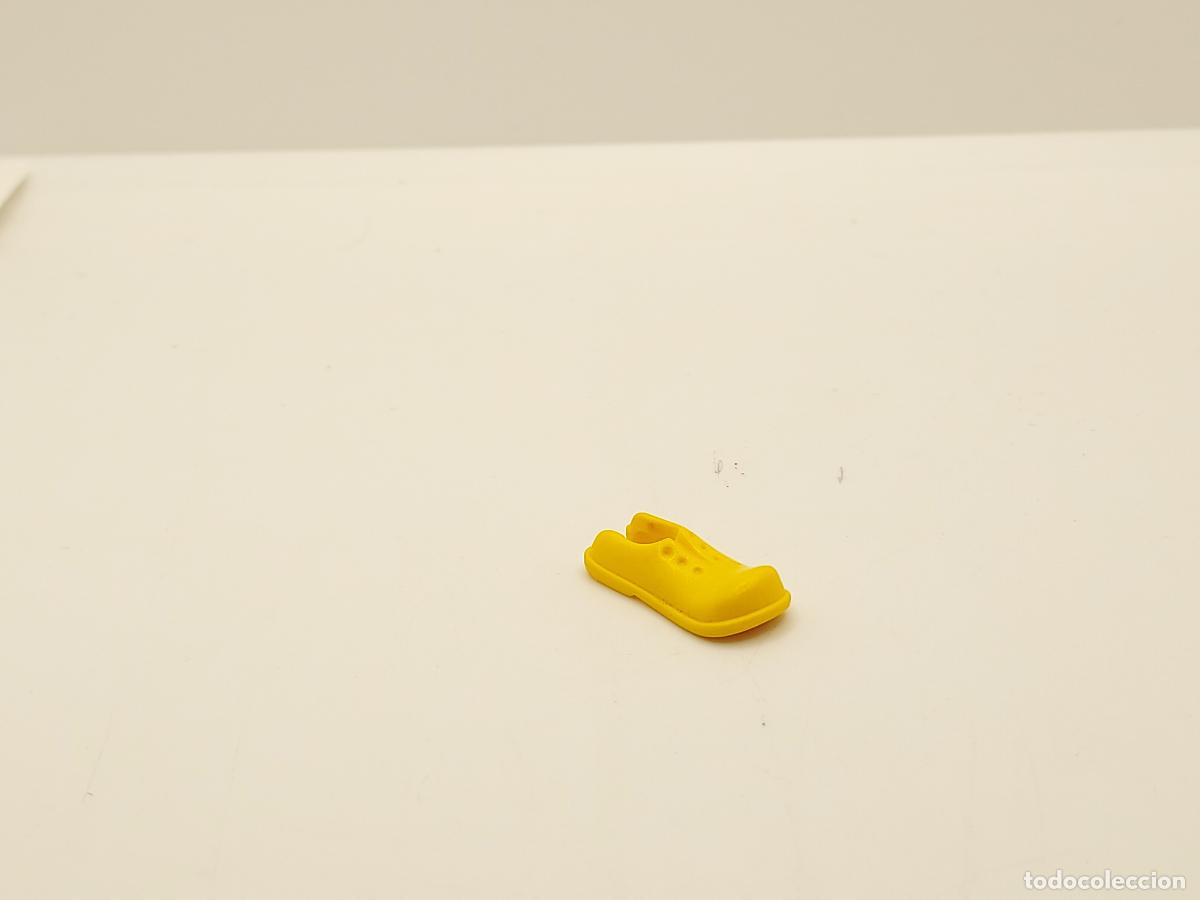 Fu&szlig;ball-Sticker: PLAYMOBIL SEGUNDA MANO BOTAS ZAPATO PAYASO PIE DERECHO