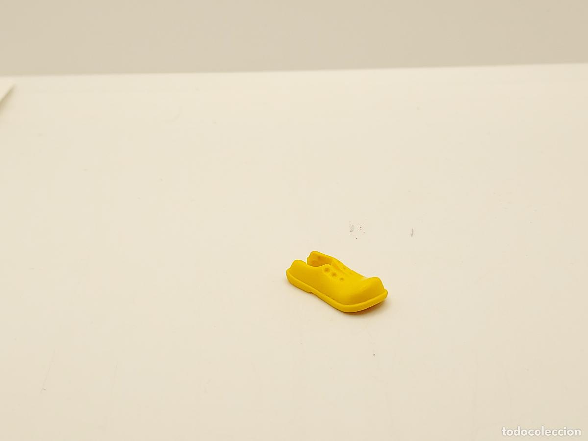 Fu&szlig;ball-Sticker: PLAYMOBIL SEGUNDA MANO BOTAS ZAPATO PAYASO PIE DERECHO