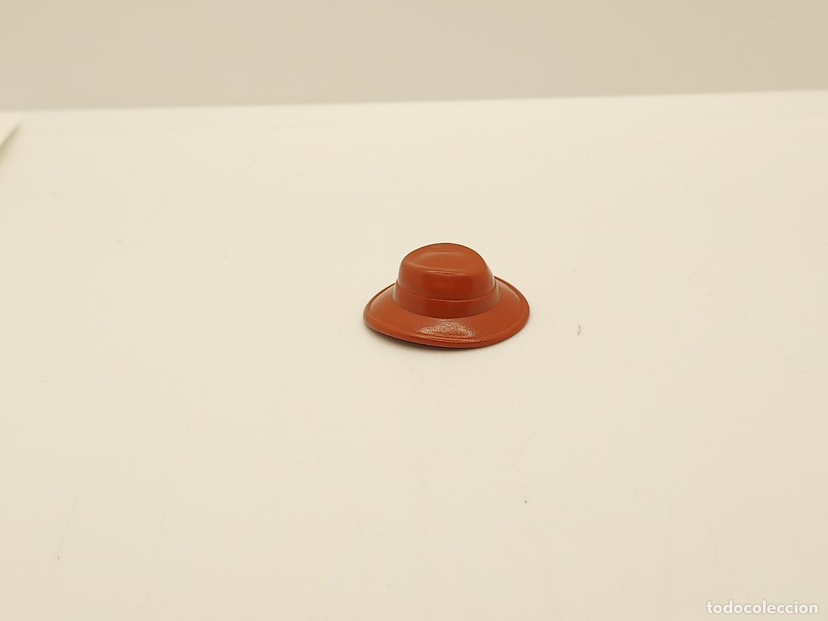 Cromos de F&uacute;tbol: PLAYMOBIL SEGUNDA MANO SOMBRERO CITY VICTORIANO OESTE CUSTOM