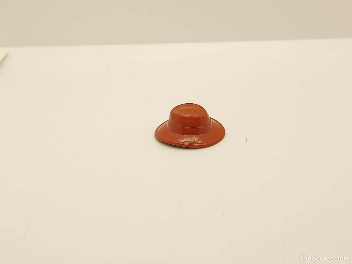 Cromos de F&uacute;tbol: PLAYMOBIL SEGUNDA MANO SOMBRERO CITY VICTORIANO OESTE CUSTOM
