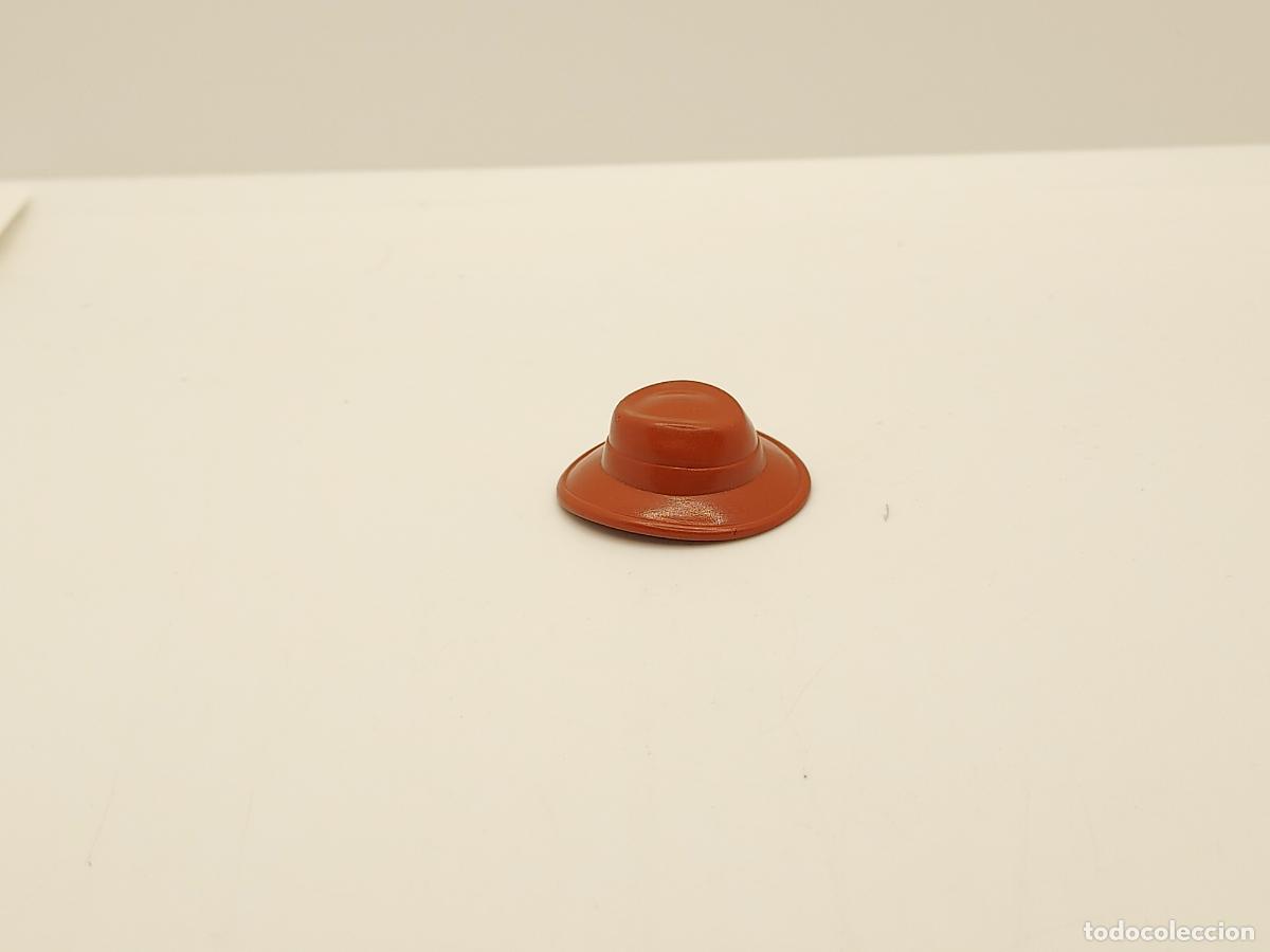 Cromos de F&uacute;tbol: PLAYMOBIL SEGUNDA MANO SOMBRERO CITY VICTORIANO OESTE CUSTOM
