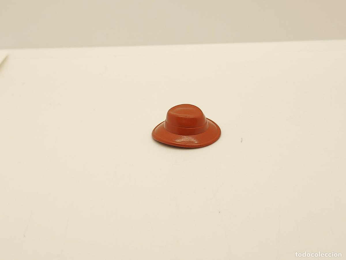 Cromos de F&uacute;tbol: PLAYMOBIL SEGUNDA MANO SOMBRERO CITY VICTORIANO OESTE CUSTOM
