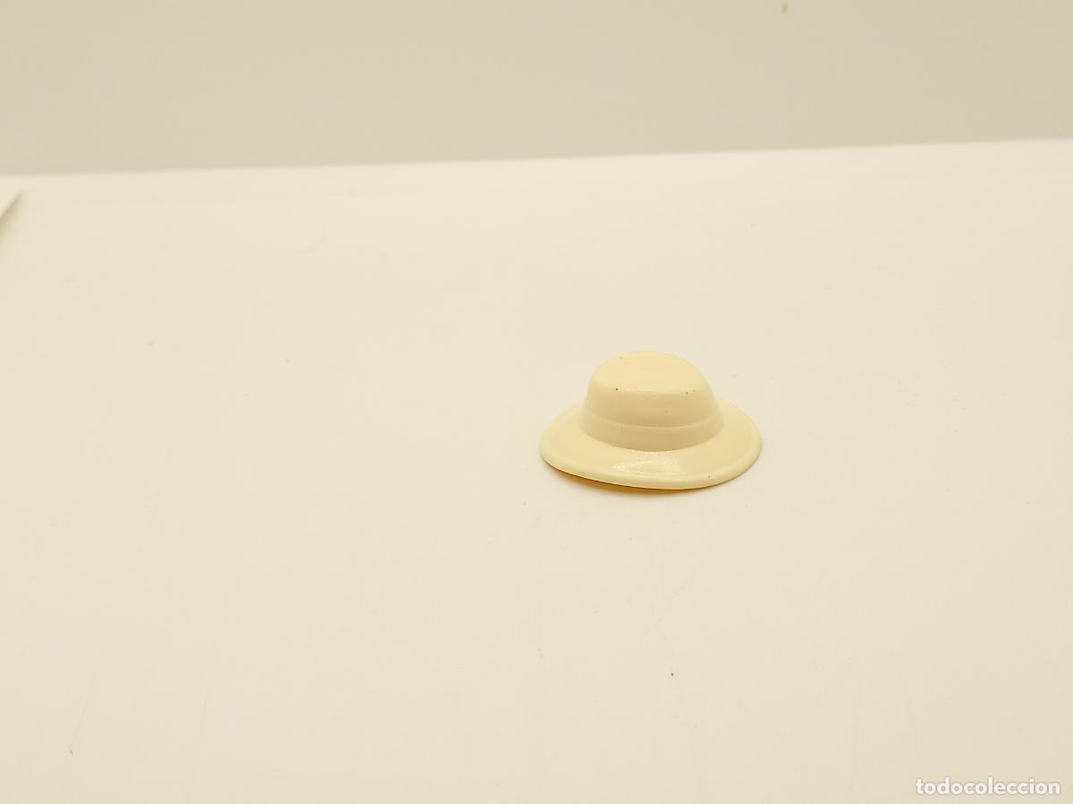 Cromos de F&uacute;tbol: PLAYMOBIL SEGUNDA MANO SOMBRERO CITY VICTORIANO OESTE CUSTOM