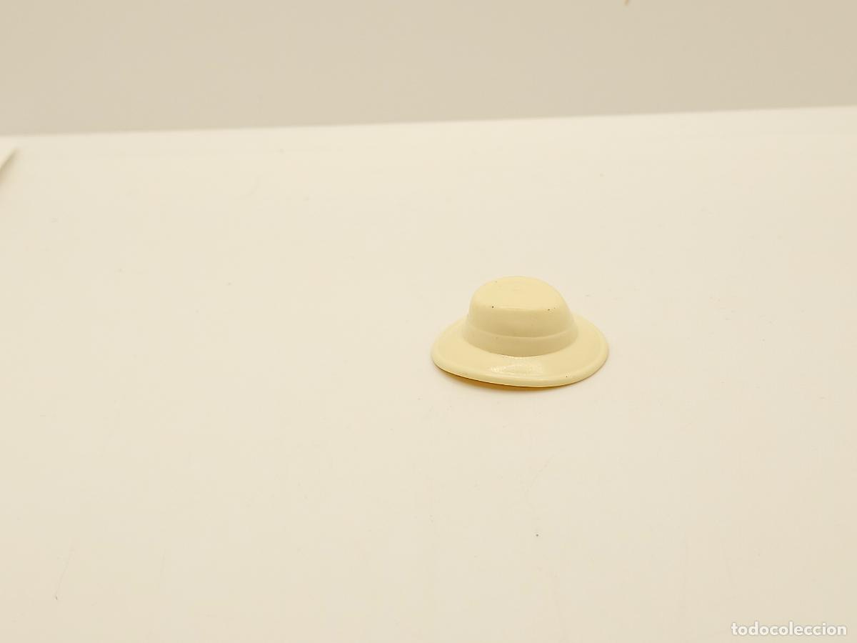 Cromos de F&uacute;tbol: PLAYMOBIL SEGUNDA MANO SOMBRERO CITY VICTORIANO OESTE CUSTOM