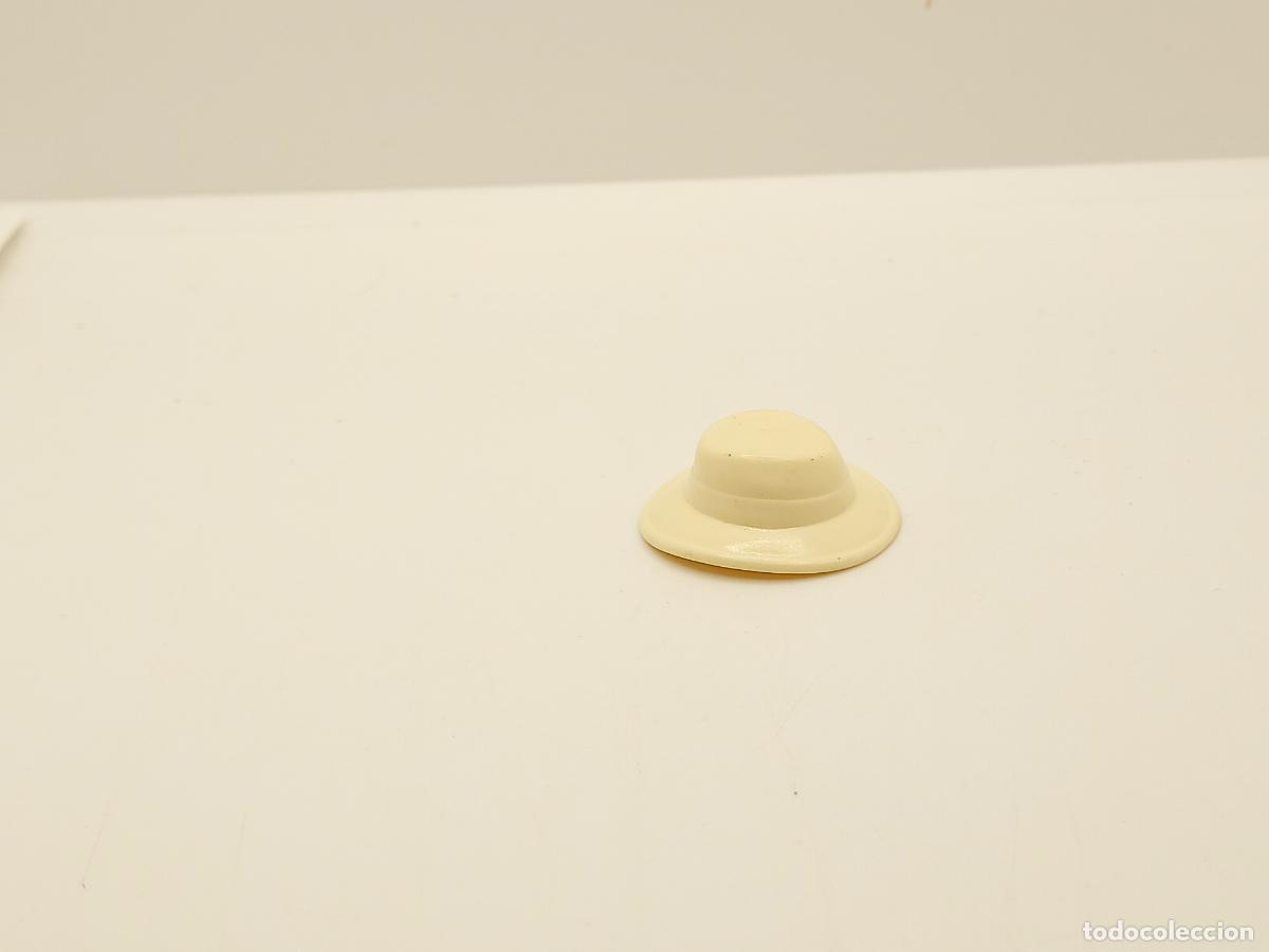 Cromos de F&uacute;tbol: PLAYMOBIL SEGUNDA MANO SOMBRERO CITY VICTORIANO OESTE CUSTOM