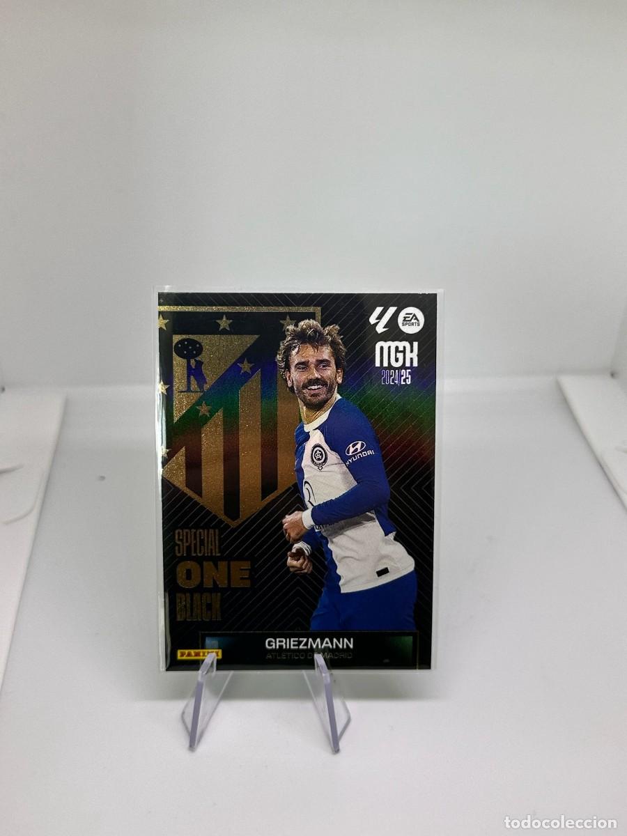 Cromos de F&uacute;tbol: Griezmann Atletico de Madrid Special One Black Panini Megacracks 2024 25