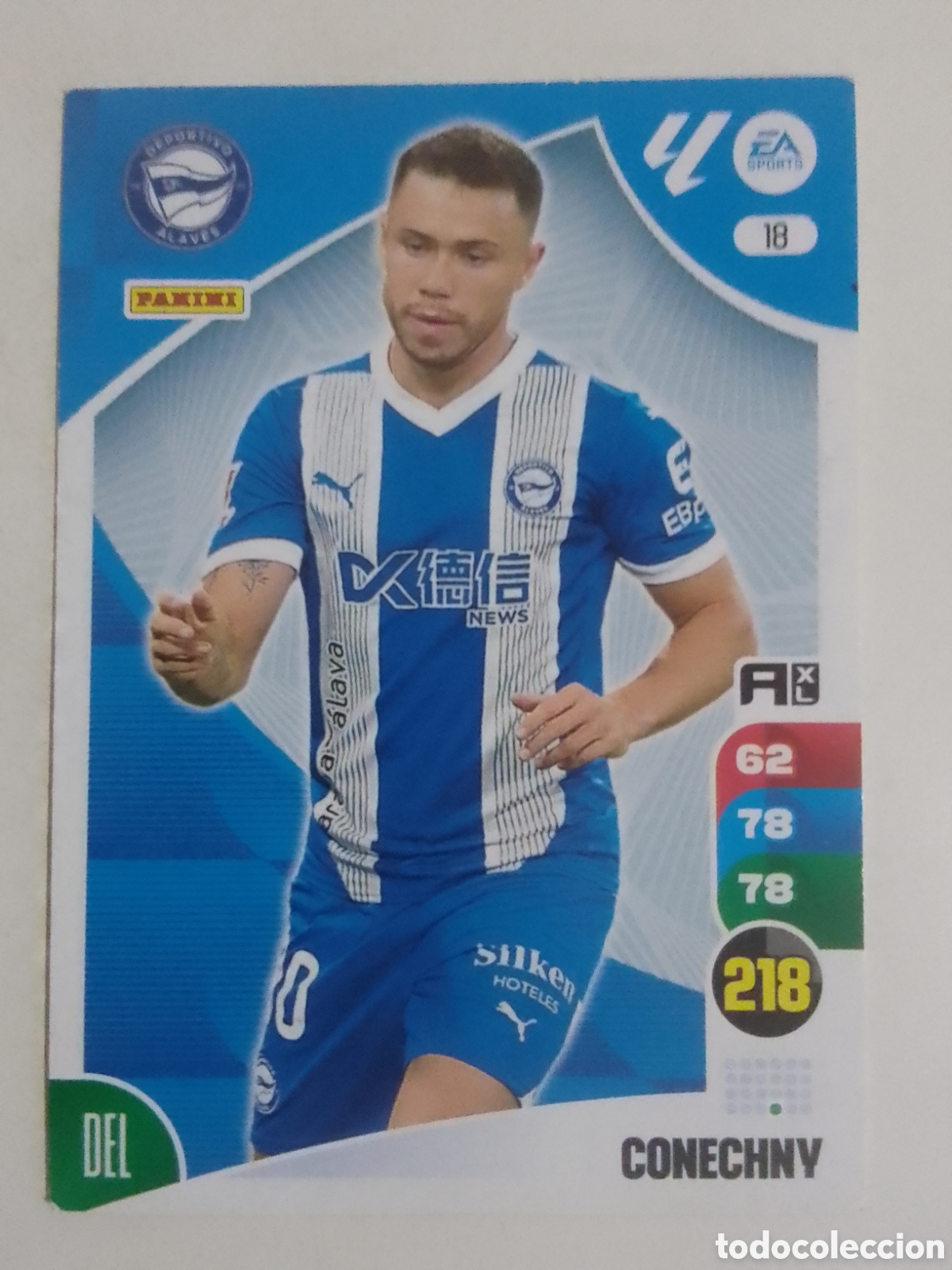 Cromos de F&uacute;tbol: Adrenalyn XL 2024-25 n&deg; 18 Conechny &bull; Alav&eacute;s.