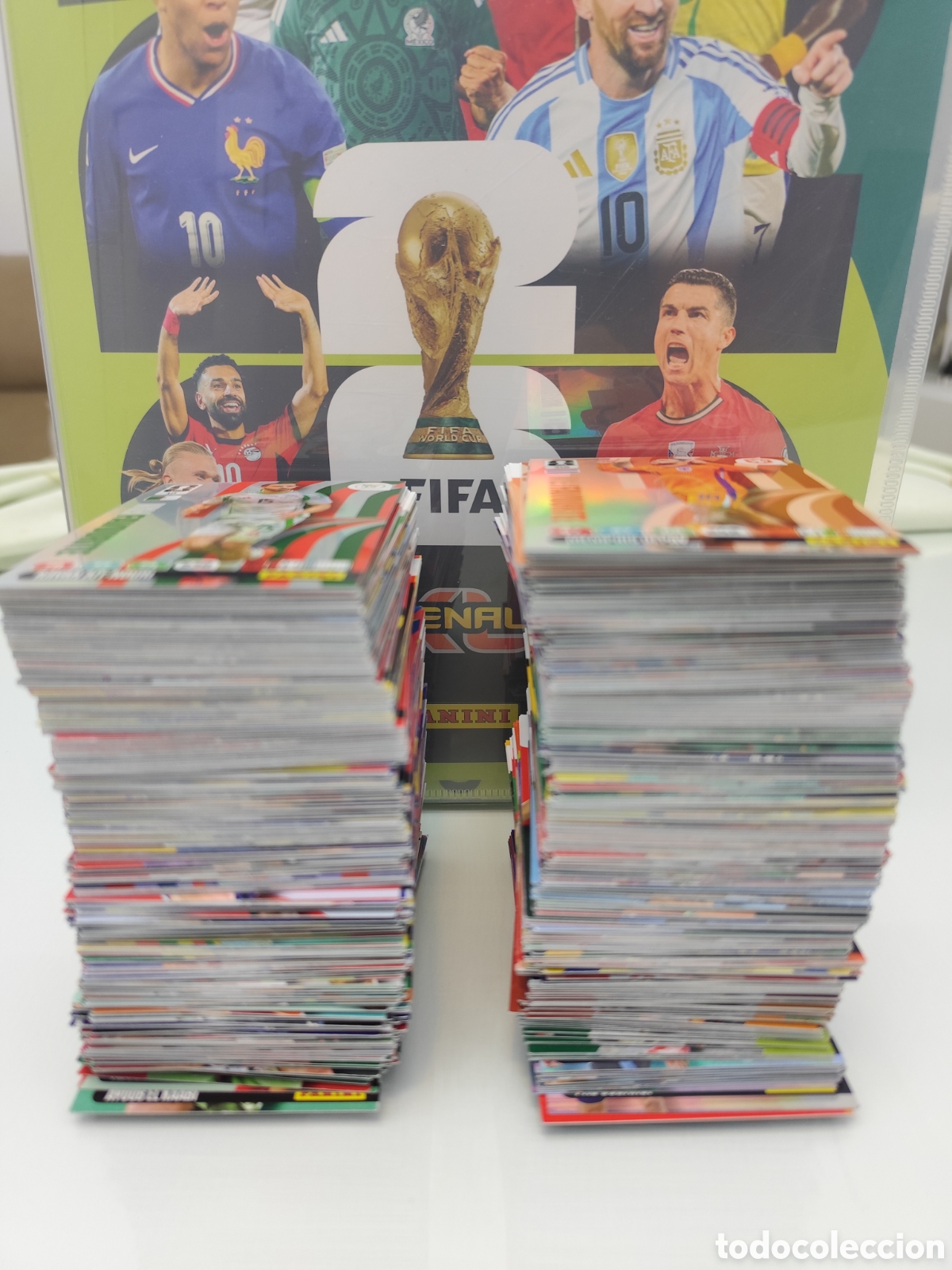 Cromos de F&uacute;tbol: LOTE 566 CARDS DIFERENTES WORLD CUP ADRENALYN 2026