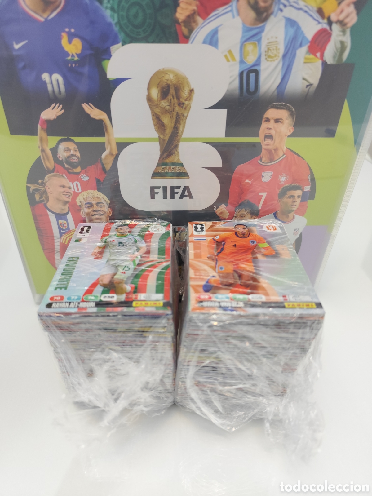 Cromos de F&uacute;tbol: LOTE 424 CARDS DIFERENTES WORLD CUP ADRENALYN 2026
