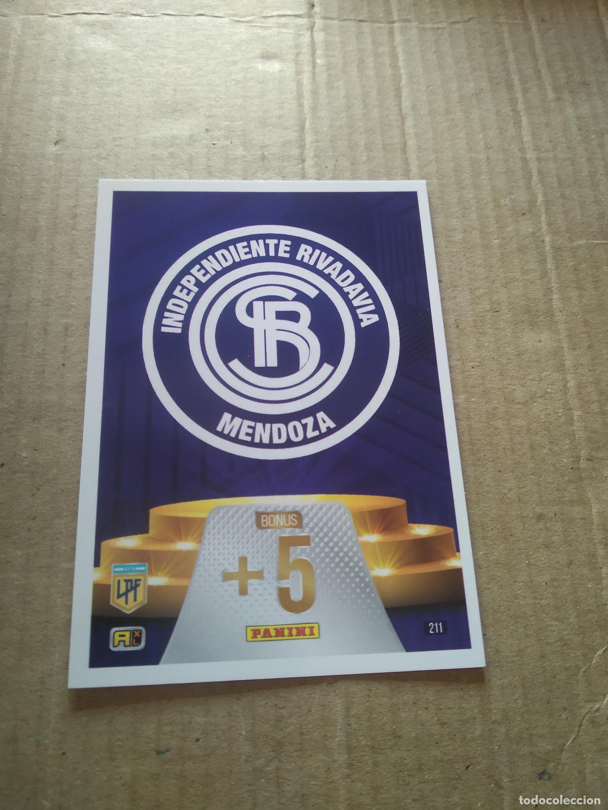 Cromos de F&uacute;tbol: 211 ESCUDO INDEPENDIENTE RIVADAVIA CROMO FUTBOL ARGENTINO PANINI LIGA ARGENTINA 2024 ADRENALYN