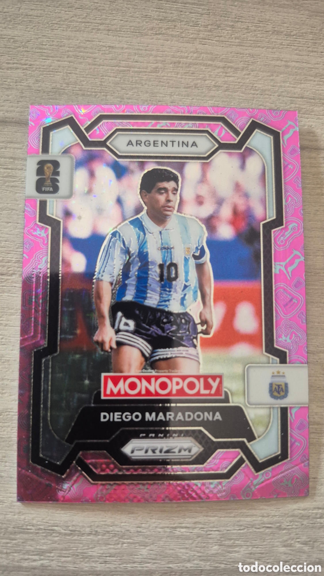 Cromos de F&uacute;tbol: Maradona Pink Panini Monopoly Prizm FIFA World Cup 2026