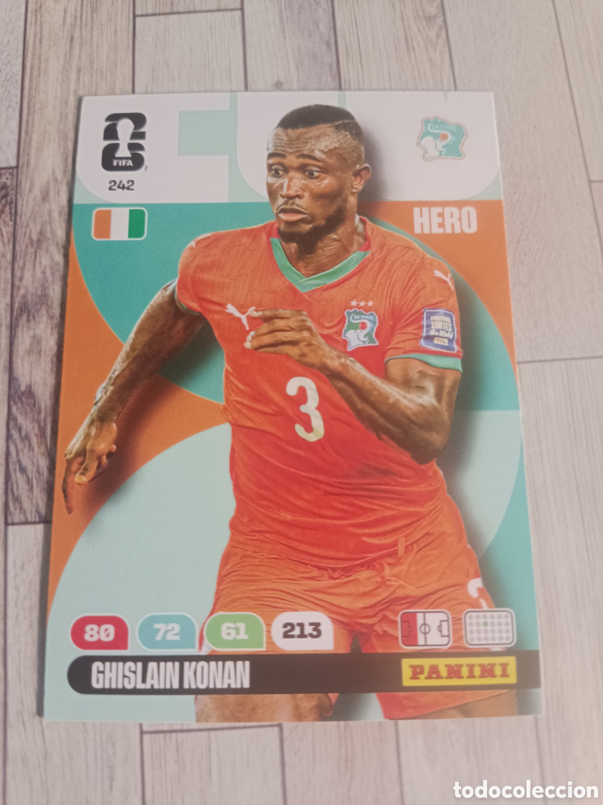 Cromos de F&uacute;tbol: 242 GHISLAIN KONAN COSTA DE MARFIL HERO ADRENALYN XL MUNDIAL FIFA WORLD CUP 2026 PANINI