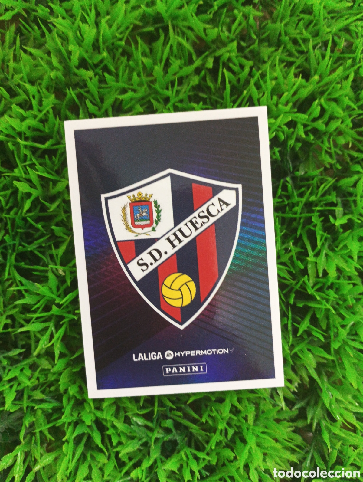 Football Stickers: Escudo Huesca Liga Hypermotion 24-25 # 249